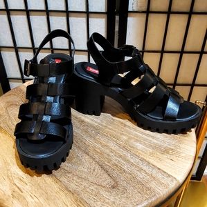 UNIONBAY Lexie Platform Chunky Fisherman Open Toe Buckle Strap Sandal Black 7.5